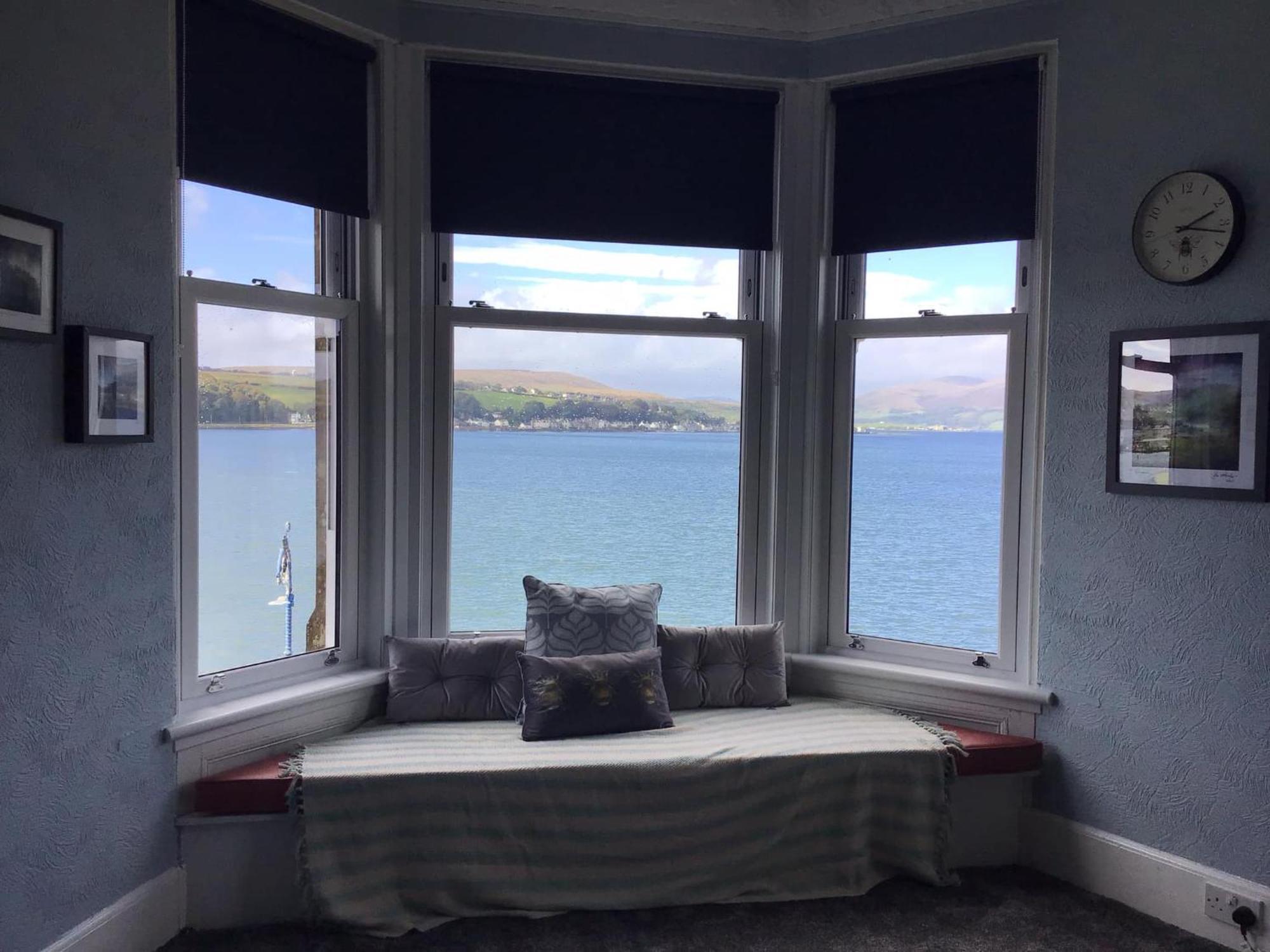 Bellevue Bute, Luxury 2 Bedroom Sea View Flat